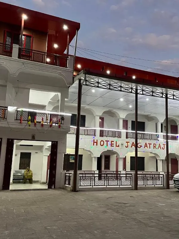 Jagat Raj Palace Sitapur elegant stay