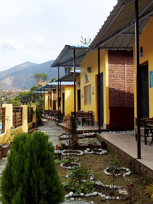 Kailash Residency Guptkashi with mountain views