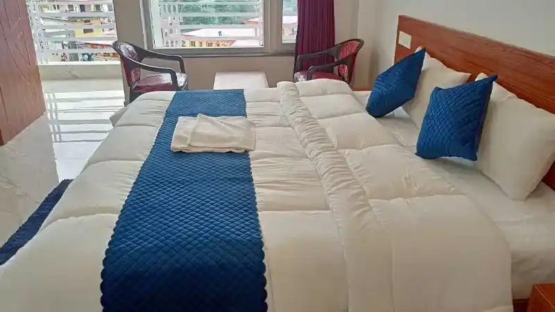 Ganga Yamuna Plaza hotel in Guptkashi