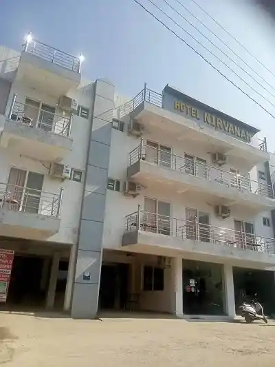 Hotal Nirvanam, Pipalkoti