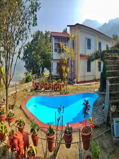 Kailash Residency Guptkashi with mountain views