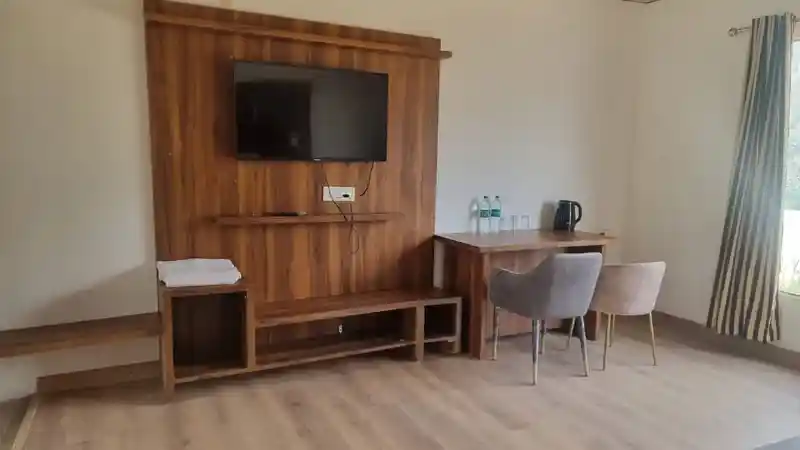 Scenic Kedar Paradise Resort at Phata