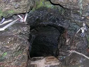 Patal Bhuvaneshwar Cave Temple