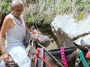 Senior Citizens to Get Free Char Dham Yatra