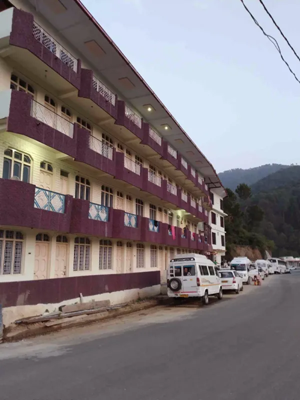 Hotel Karan Palace with scenic views