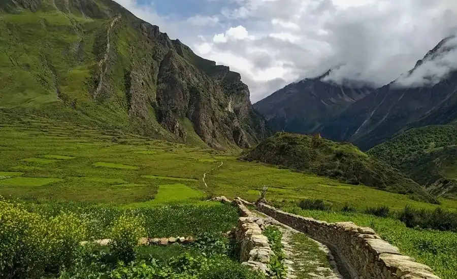 Chialekh Valley