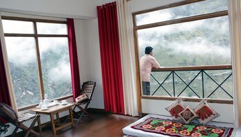 Hotel Himalayan Abod