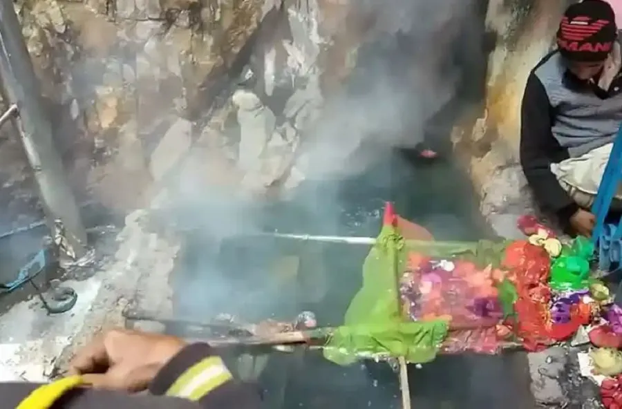 Surya Kund, Yamunotri