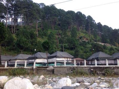 Yamunotri River Bank Resort
