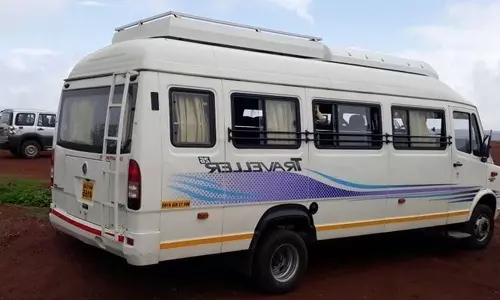 Tempo Traveller - 15 to 16 Seater