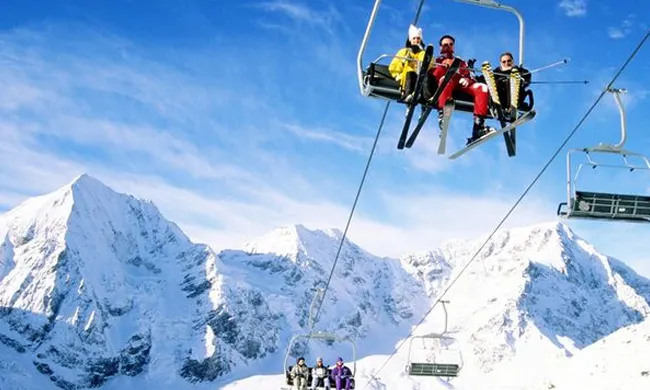 Camping In Auli, Uttarakhand