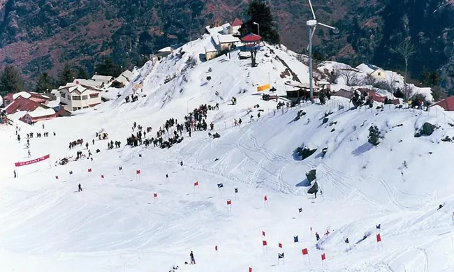 Short Skiing Course in Auli